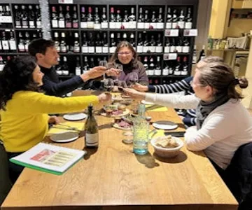 Paris: Gourmet Food Tour in South Montmartre